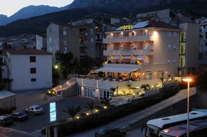 Hotel Rosina Makarska Exterior foto