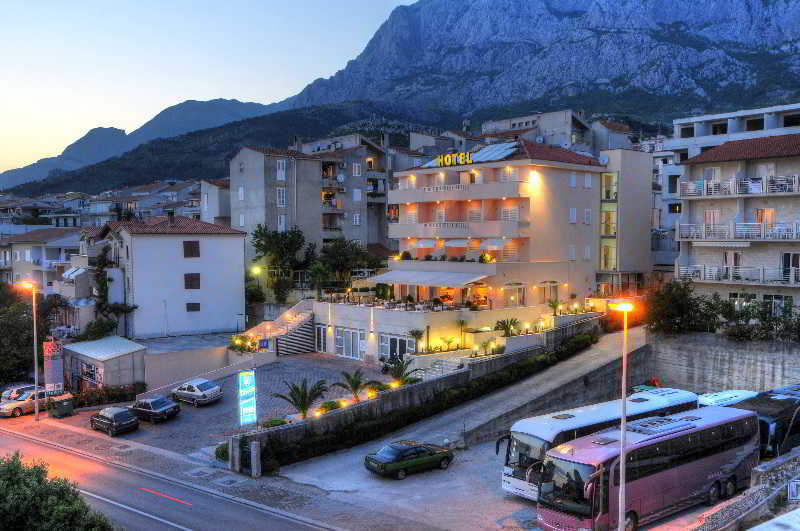 Hotel Rosina Makarska Exterior foto