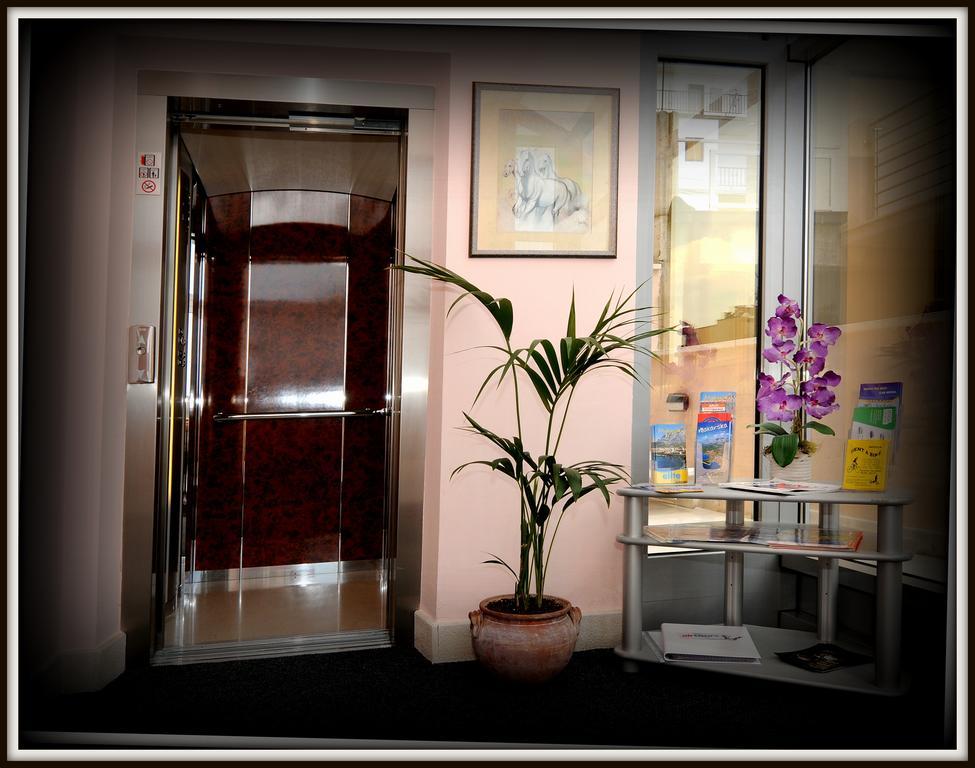 Hotel Rosina Makarska Exterior foto
